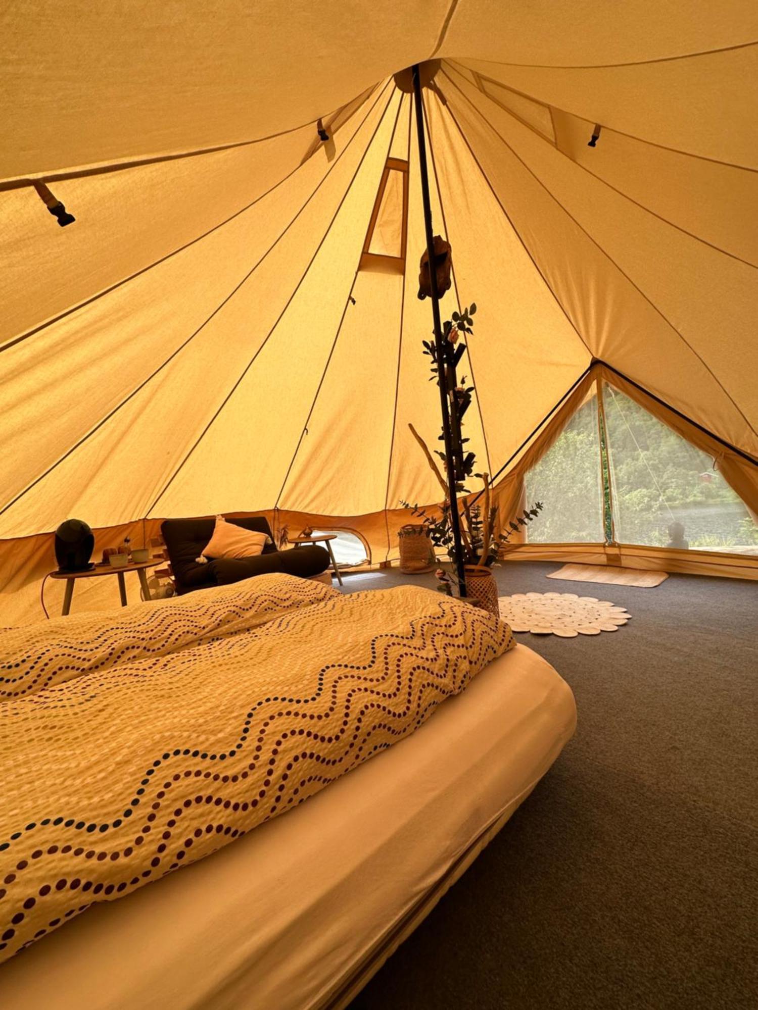 Glamping On Idyllic Lake, Paddle Boards & Rowboat بورشغرون المظهر الخارجي الصورة