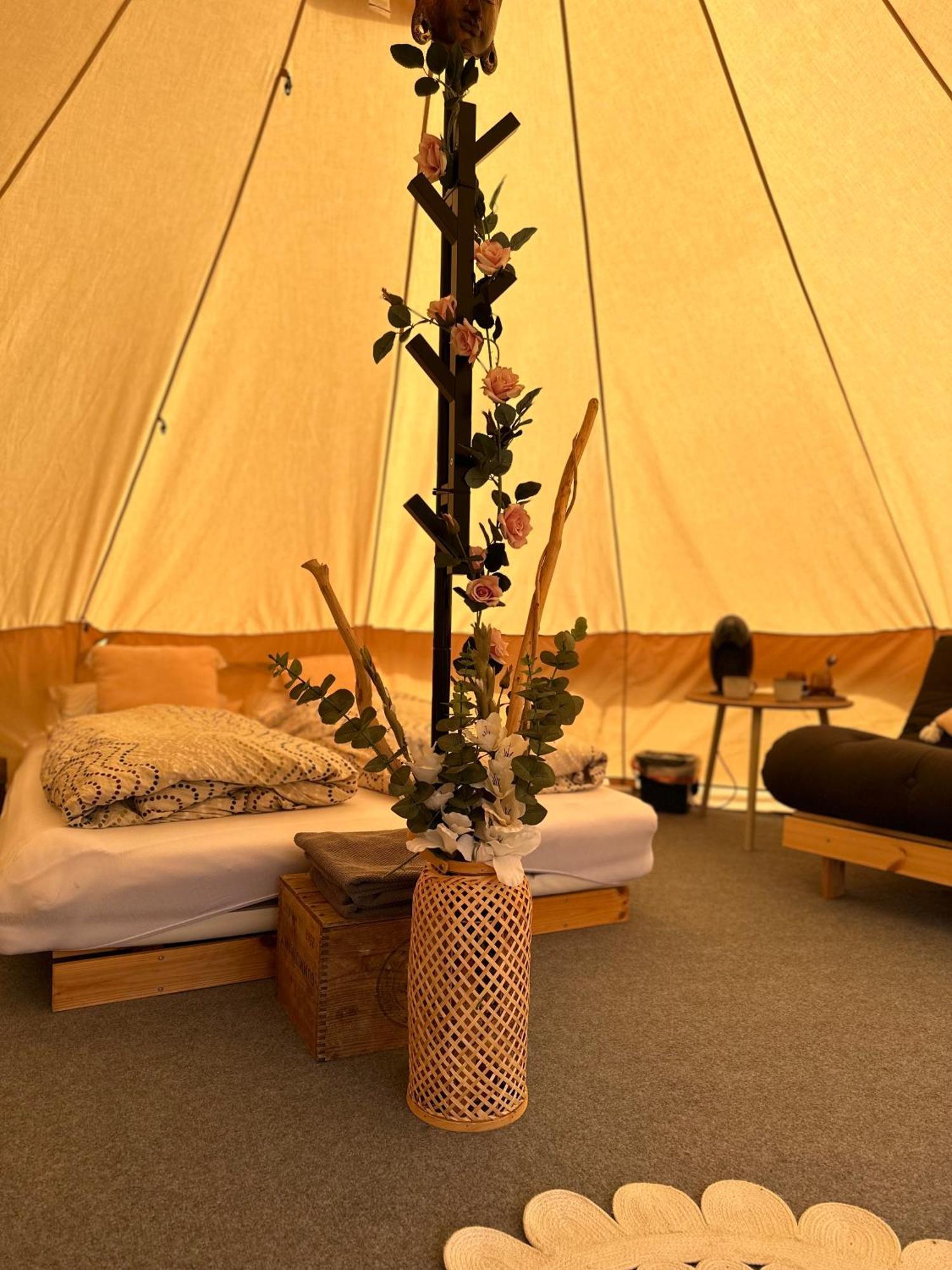 Glamping On Idyllic Lake, Paddle Boards & Rowboat بورشغرون المظهر الخارجي الصورة